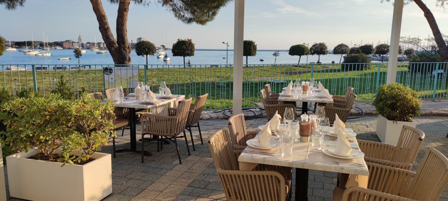 Garden Palace Resort Umag Exterior photo